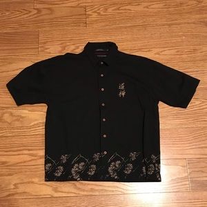 Tommy Hilfiger Chinese lettering button up mens XL